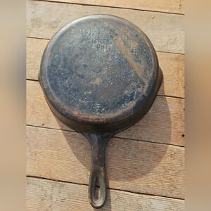 Wagner Ware #9 Sidney -O- Cast Iron Chef Skillet 9" C/N 1056n